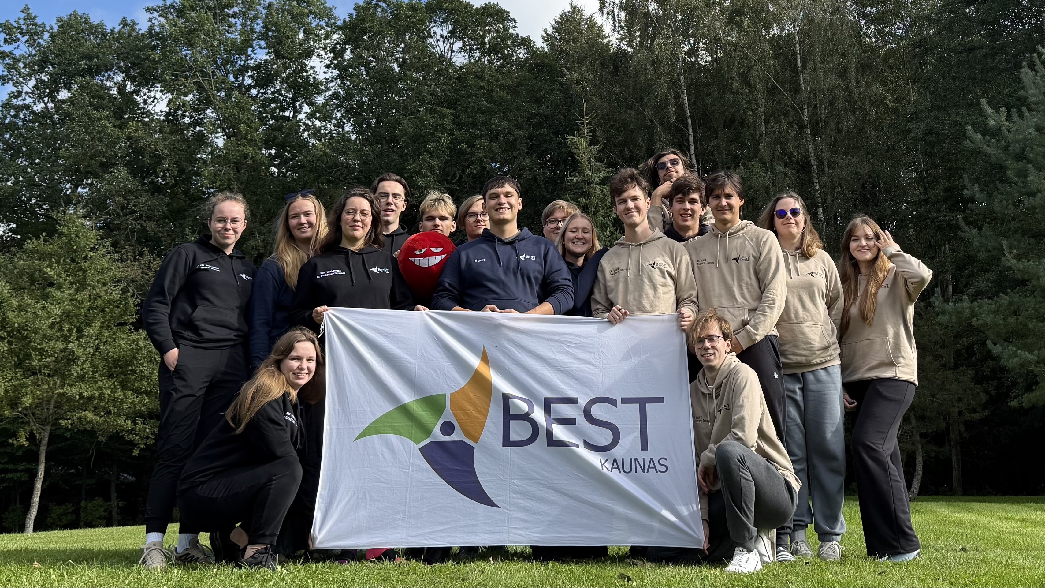 Pagrindinė nuotrauka ant langelio